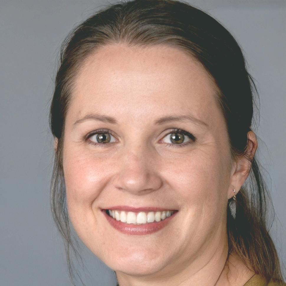 Elowen Blackwell, Investment Education Specialist