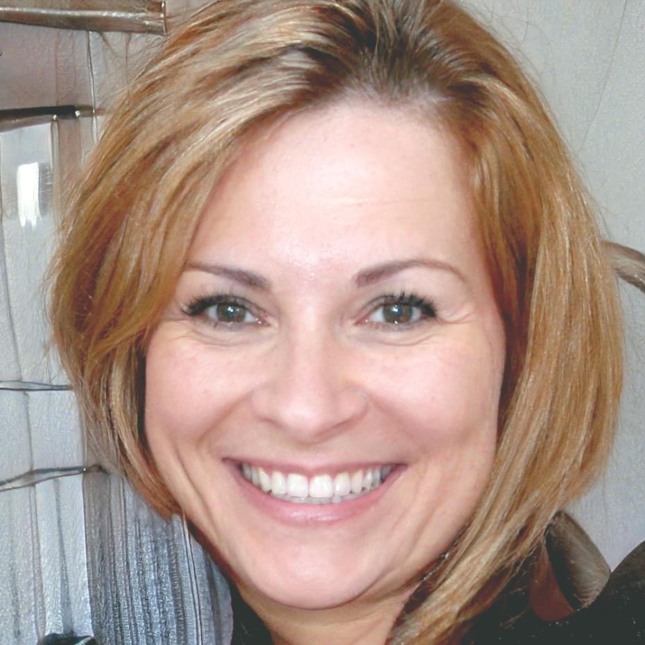 Investment instructor Silje Dahlgren reviewing financial analysis materials